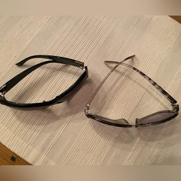 Vintage 2000’s Fashion Sunglasses - Picture 2 of 5